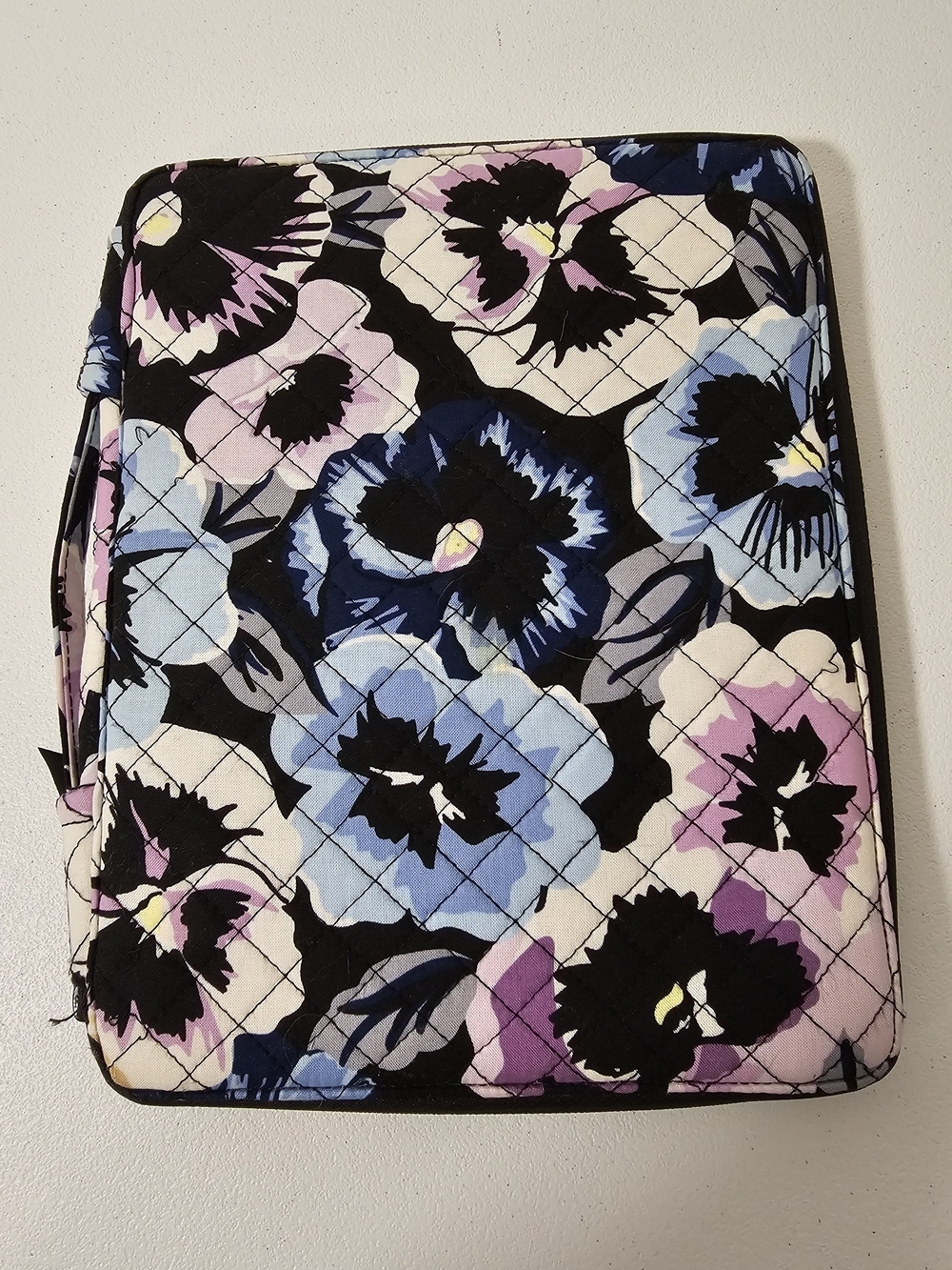 Vera Bradley Quilted Floral Zip Wristlet Organizer Wallet Clutch Multicolor